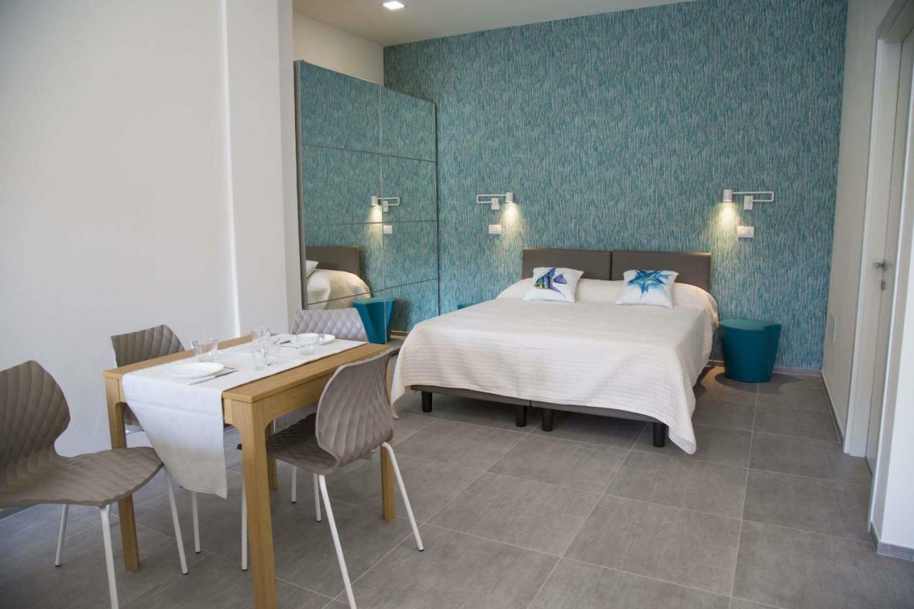 Rivabella Suite Apartments Rimini Bagian luar foto