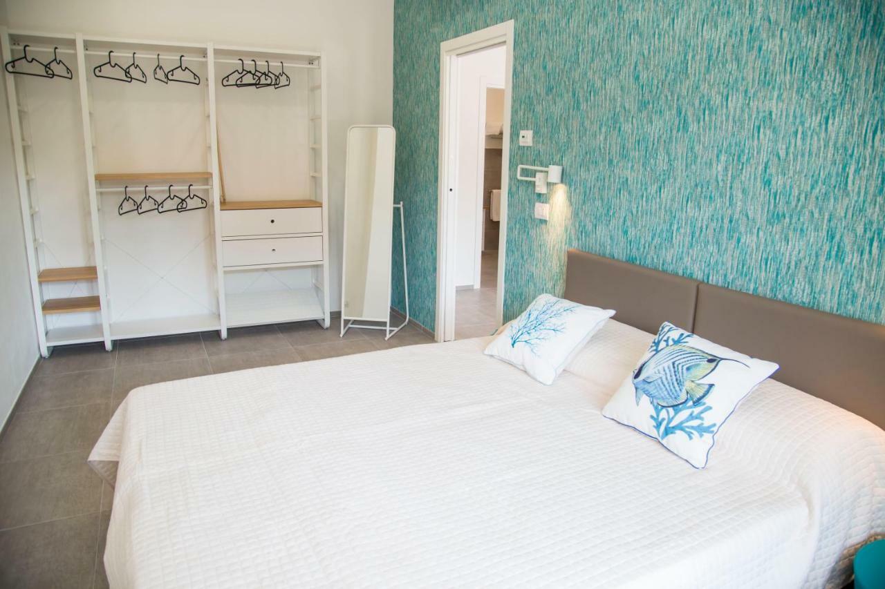 Rivabella Suite Apartments Rimini Bagian luar foto