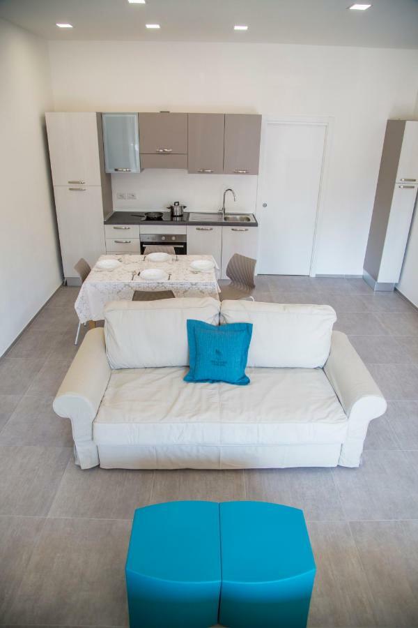 Rivabella Suite Apartments Rimini Bagian luar foto