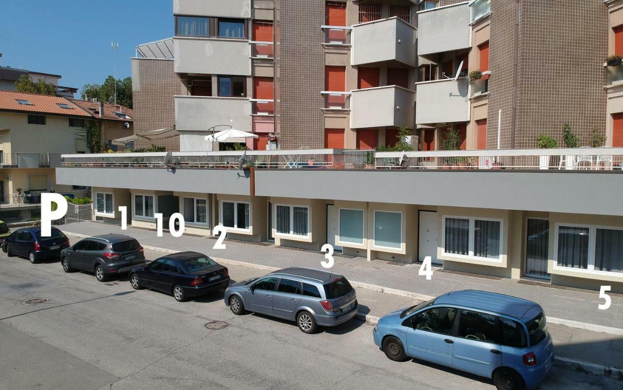 Rivabella Suite Apartments Rimini Bagian luar foto