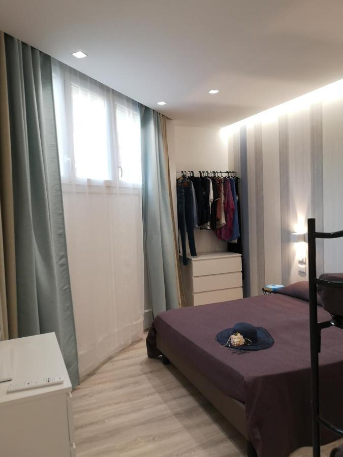 Rivabella Suite Apartments Rimini Bagian luar foto